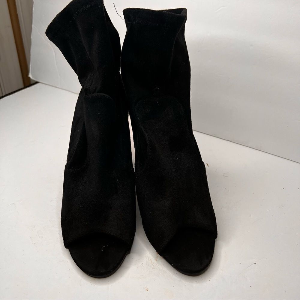 Forever 21 Women’s  US 8 Black Ankle Bootie Pre Owned, Microsuede Open Toe EUC - Picture 3 of 8